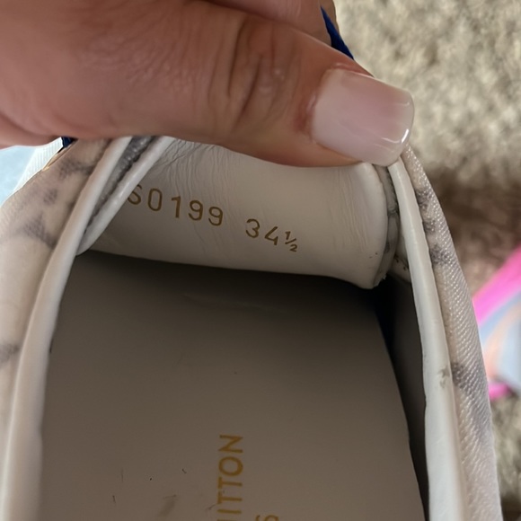 Louis vuitton sneakers for women 34 1/2. Used maybe 3 times. Great condition - Picture 4 of 5